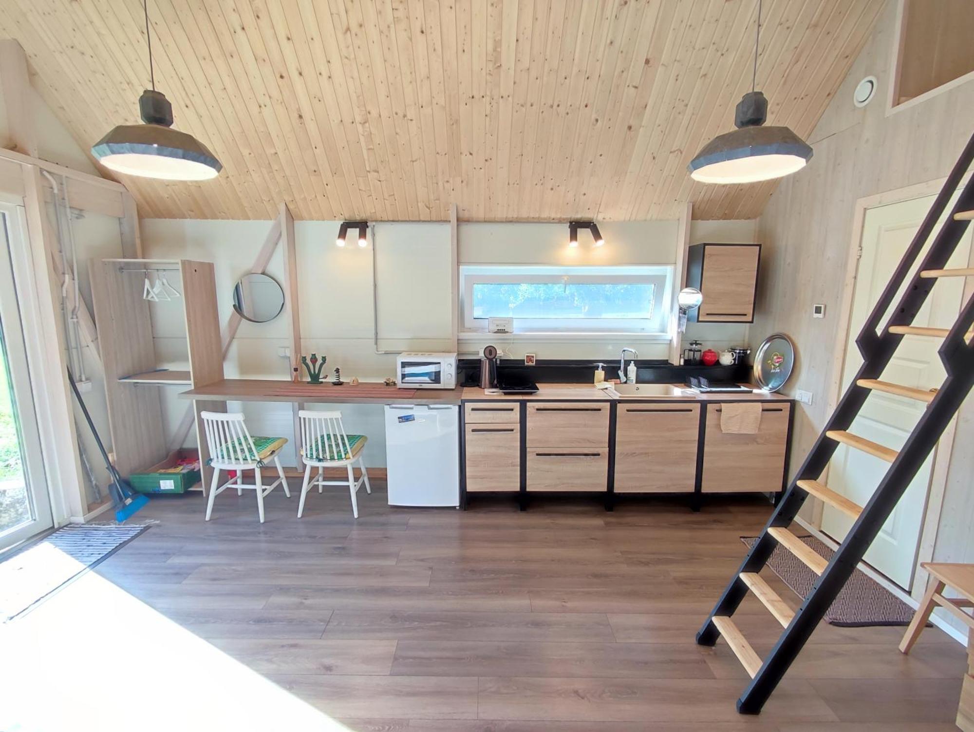 Modern Sauna Cabin In Horse Ranch Liyeplauke Экстерьер фото