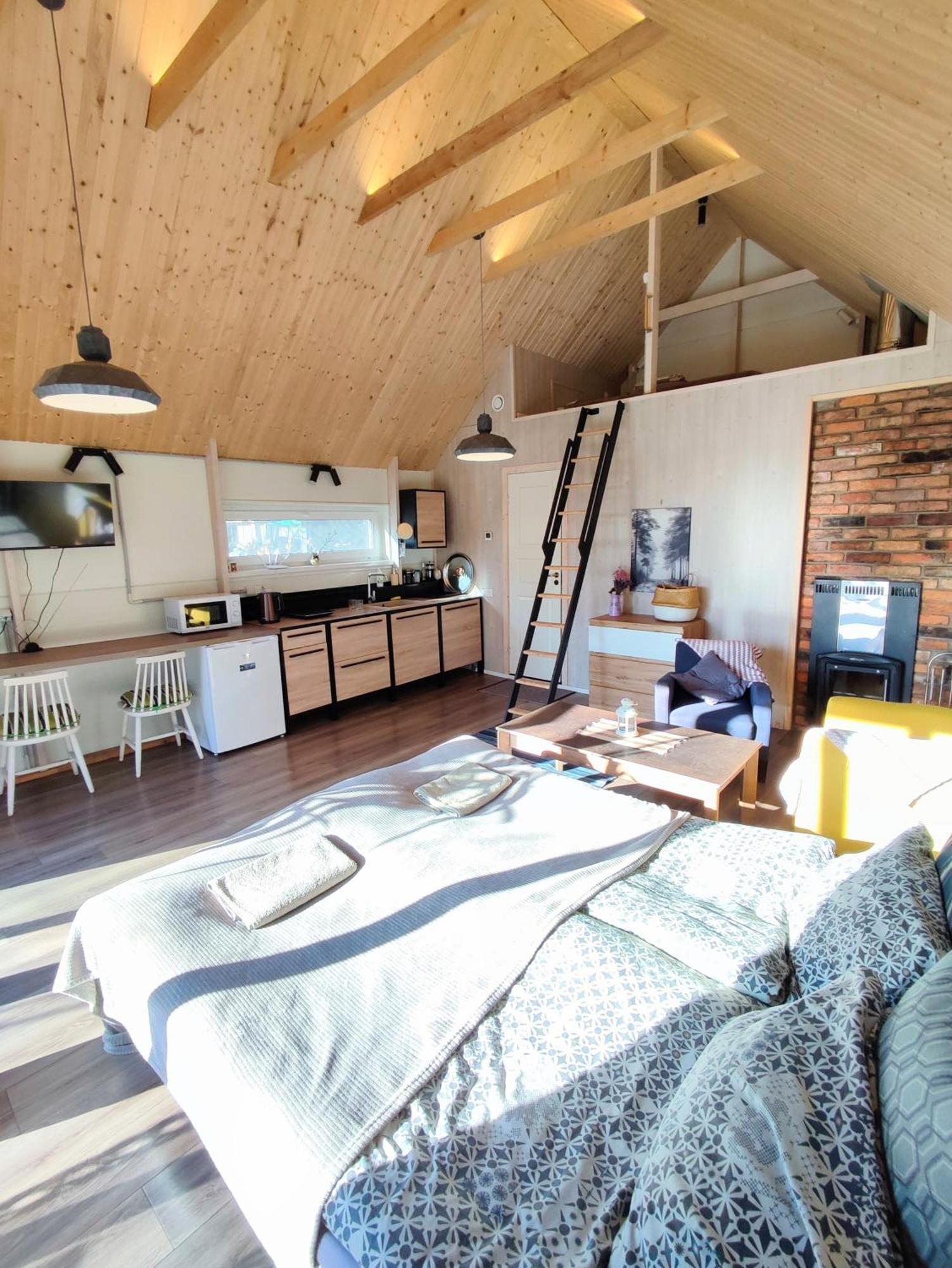 Modern Sauna Cabin In Horse Ranch Liyeplauke Экстерьер фото